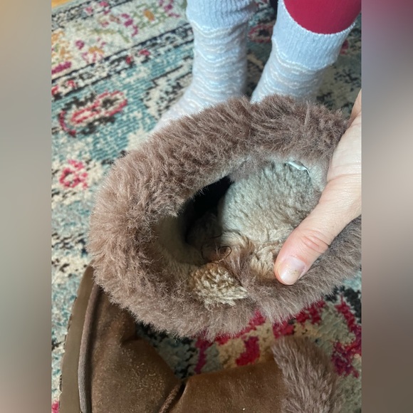 Lamps cosy indoor / outdoor slippers size J6 / used only Indoors for one winter. - Picture 2 of 5